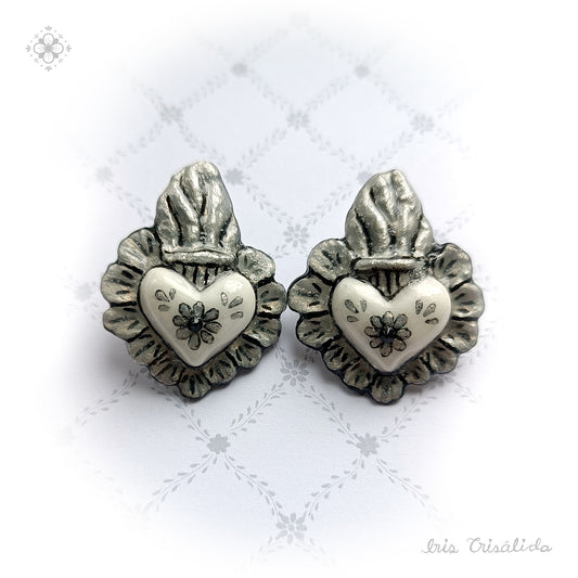 Aureal Heart Earrings | White & silver