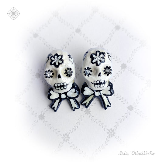 ..Dear Death Earrings | Black hearts