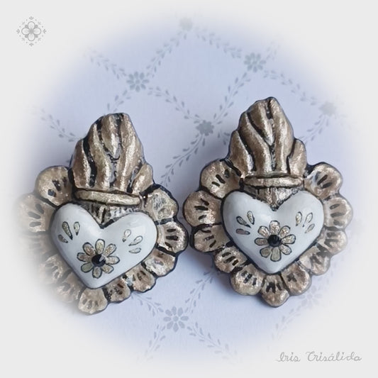 Aureal Heart Earrings | White & gold